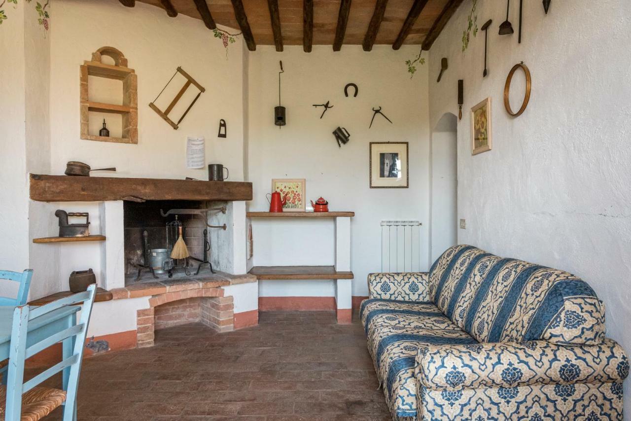Agroturismo Le Tre Pietre - Podere Nel Chianti Quercegrossa